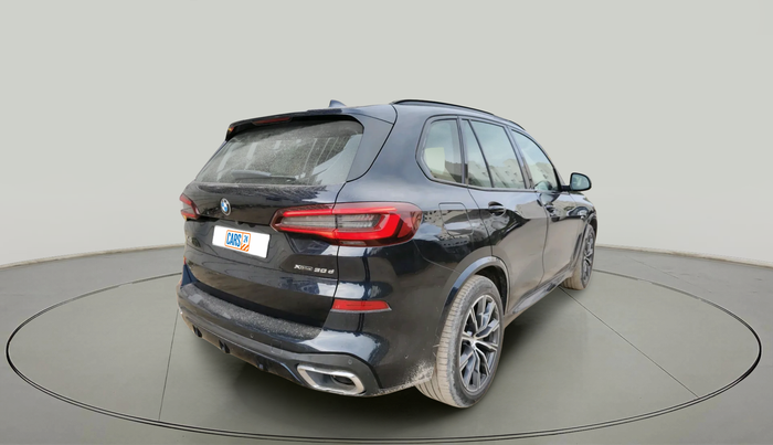 2022 BMW X5  xDrive 30d M Sport, Diesel, Automatic, 69,833 km, exterior