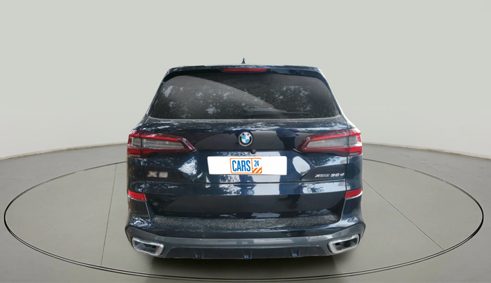 2022 BMW X5  xDrive 30d M Sport, Diesel, Automatic, 69,833 km, exterior