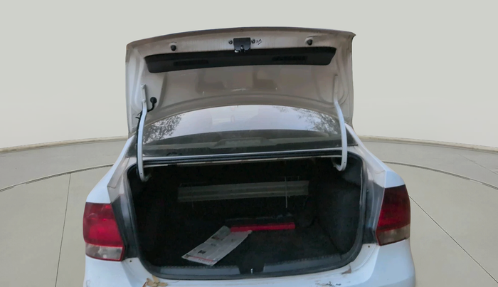 2011 Volkswagen Vento HIGHLINE DIESEL 1.6, Diesel, Manual, 1,17,635 km, exterior