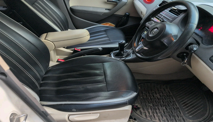 2011 Volkswagen Vento HIGHLINE DIESEL 1.6, Diesel, Manual, 1,17,635 km, interior