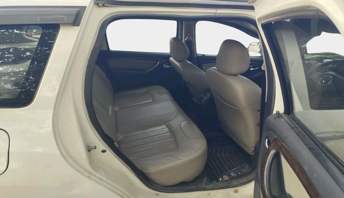 2012 Renault Duster 110 PS RXZ DIESEL, Diesel, Manual, 1,23,372 km, interior