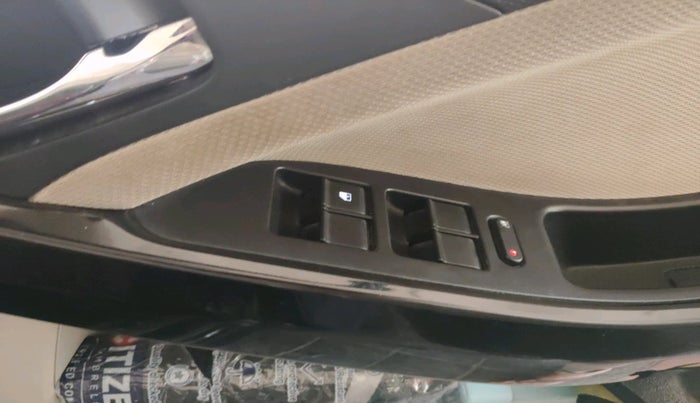 2021 Tata NEXON XZA PLUS SUNROOF PETROL, Petrol, Automatic, 31,225 km, interior