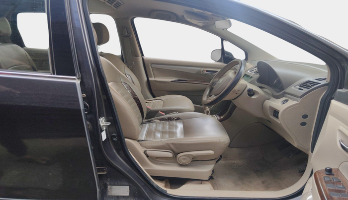 2017 Maruti Ertiga ZDI + SHVS, Diesel, Manual, 1,49,882 km, interior