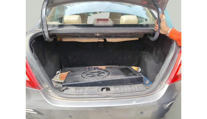 2015 Maruti Swift Dzire ZXI, Petrol, Manual, 1,06,473 km, exterior