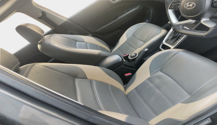 2021 Hyundai VENUE SX PLUS 1.0 TURBO DCT, Petrol, Automatic, 34,141 km, interior