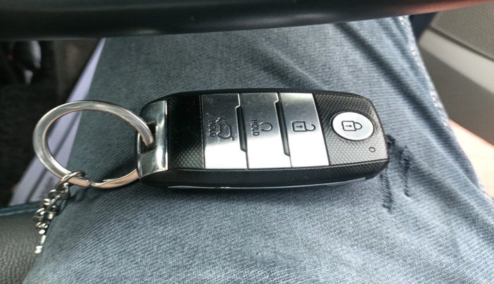 2020 KIA SONET HTX 1.0 IMT, Petrol, Manual, 38,627 km, interior