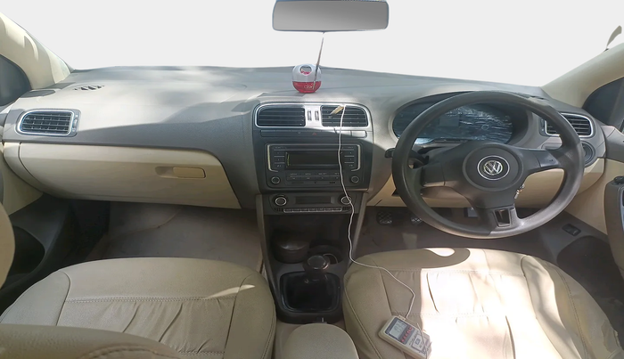 2013 Volkswagen Vento COMFORTLINE DIESEL 1.6, Diesel, Manual, 1,07,026 km, interior