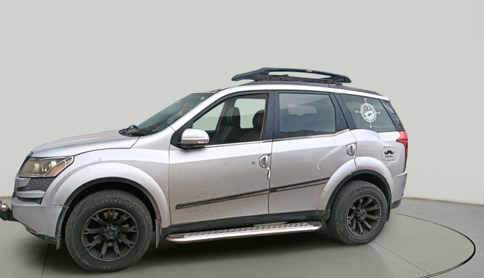 2014 Mahindra XUV500 W6, Diesel, Manual, 1,75,331 km, exterior