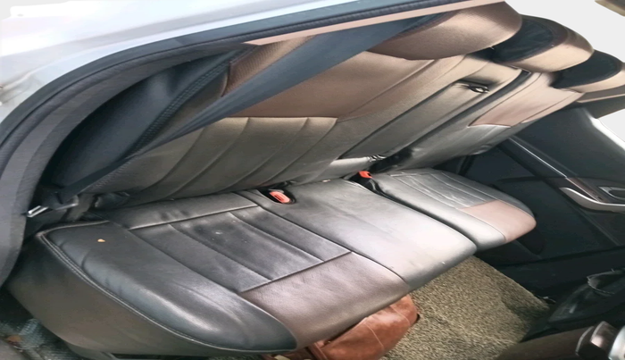 2014 Mahindra XUV500 W6, Diesel, Manual, 1,75,331 km, interior