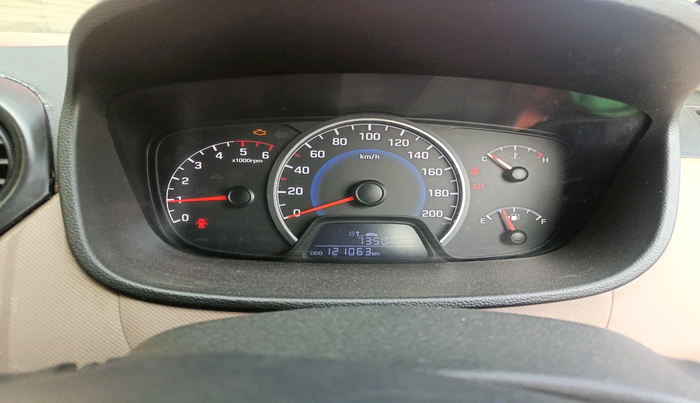 2017 Hyundai Grand i10 MAGNA U2 1.2 CRDI, Diesel, Manual, 1,21,063 km, interior