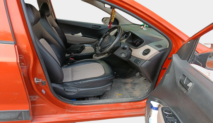 2017 Hyundai Grand i10 MAGNA U2 1.2 CRDI, Diesel, Manual, 1,21,063 km, interior