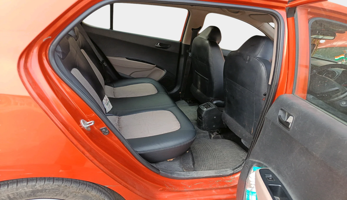 2017 Hyundai Grand i10 MAGNA U2 1.2 CRDI, Diesel, Manual, 1,21,063 km, interior