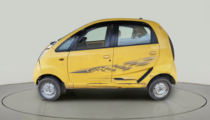 2010 Tata Nano LX, Petrol, Manual, 35,113 km, exterior