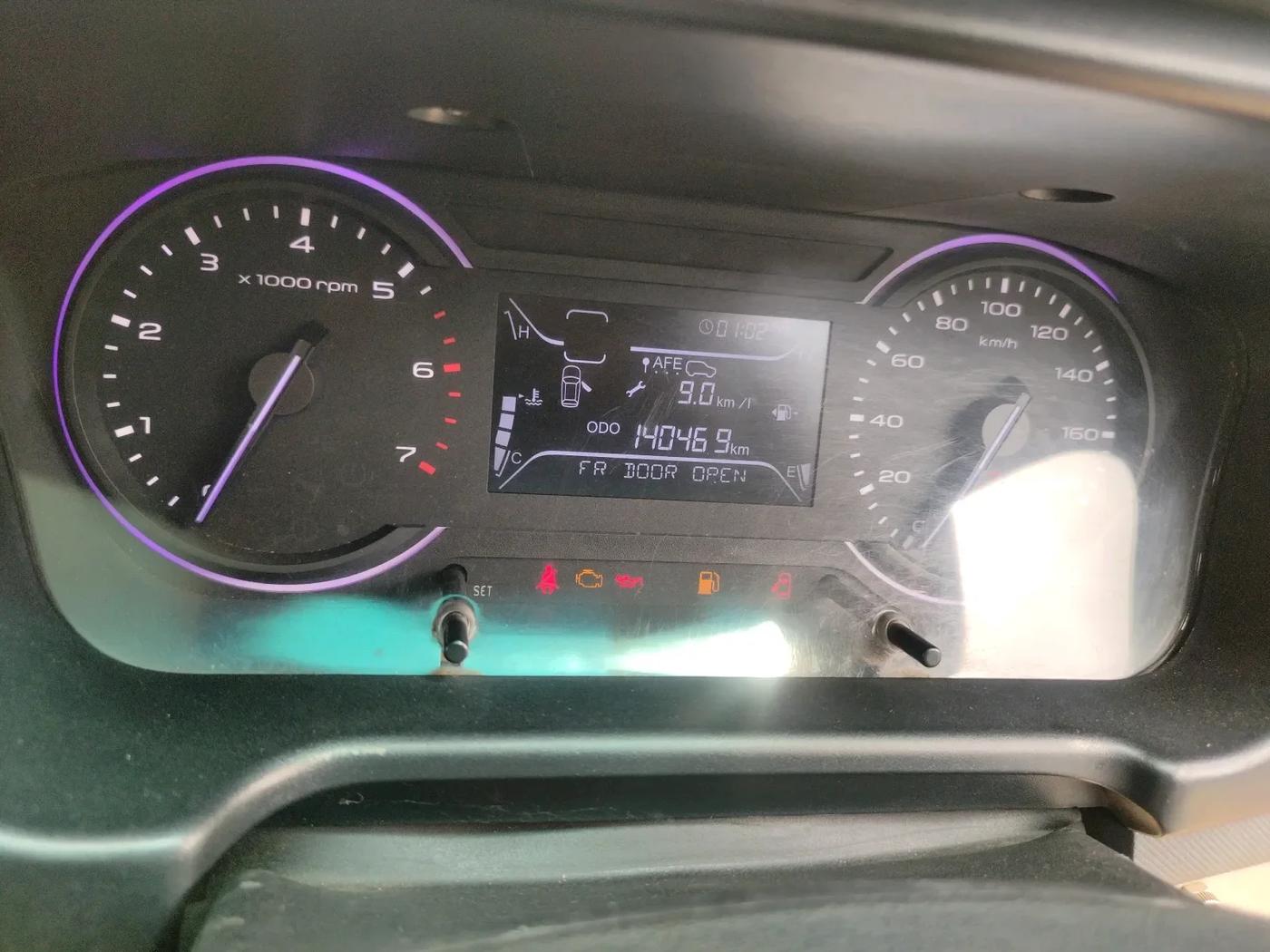 2021 Mahindra MARAZZO M2 8 STR, Diesel, Manual, 14,00,000 km, interior