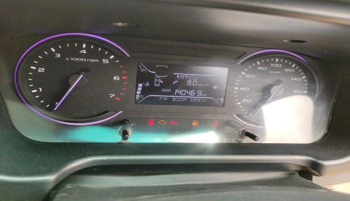 2021 Mahindra MARAZZO M2 8 STR, Diesel, Manual, 1,40,469 km, interior