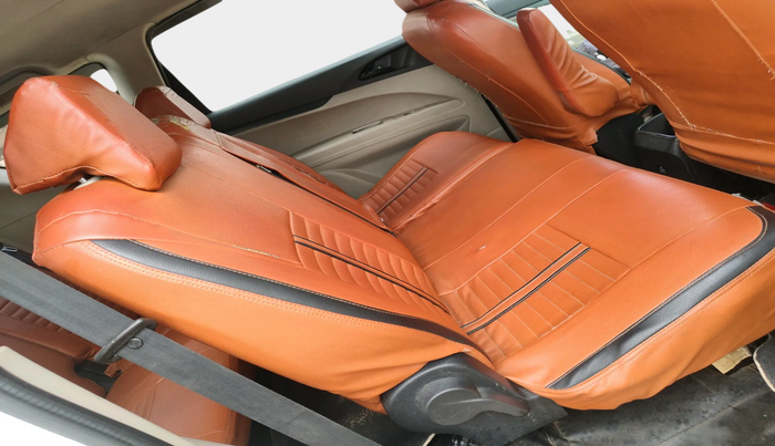 2021 Mahindra MARAZZO M2 8 STR, Diesel, Manual, 1,40,469 km, interior