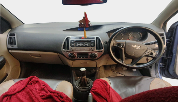 2014 Hyundai i20 SPORTZ 1.2, Petrol, Manual, 1,28,934 km, interior