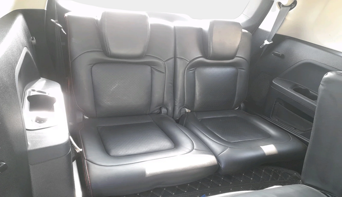 2022 Tata Safari XT PLUS, Diesel, Manual, 43,006 km, interior