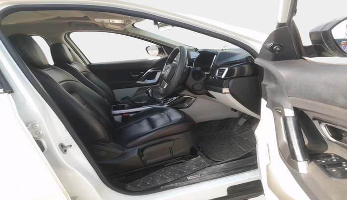 2022 Tata Safari XT PLUS, Diesel, Manual, 43,006 km, interior