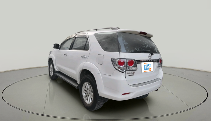 2012 Toyota Fortuner 3.0 4X2 AT, Diesel, Automatic, 3,04,557 km, exterior