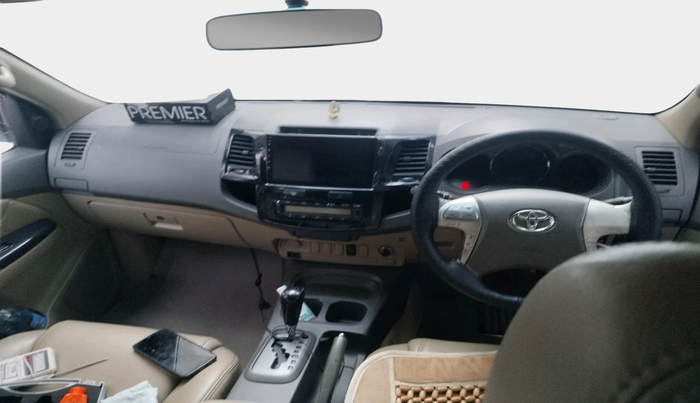 2012 Toyota Fortuner 3.0 4X2 AT, Diesel, Automatic, 3,04,557 km, interior