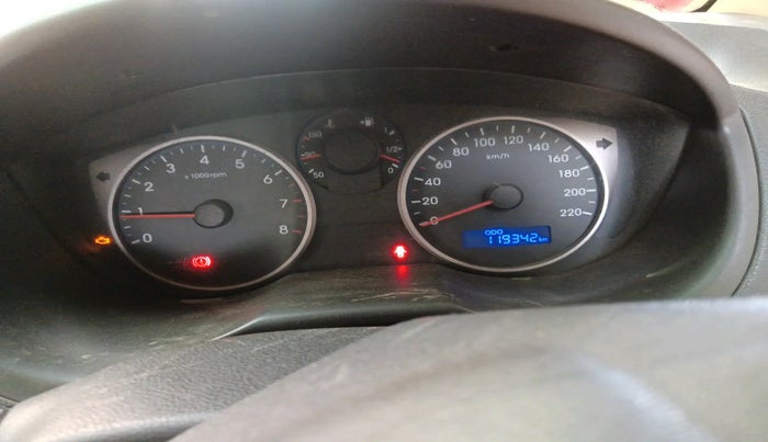 2013 Hyundai i20 MAGNA 1.2, Petrol, Manual, 1,19,342 km, interior