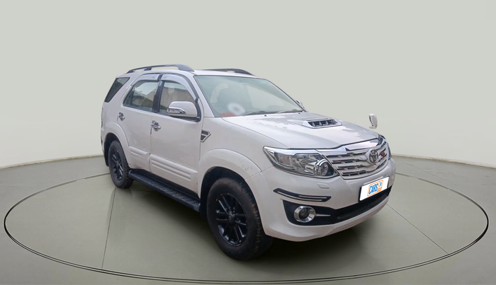 2015 Toyota Fortuner 3.0 4X2 AT, Diesel, Automatic, 1,36,616 km, exterior