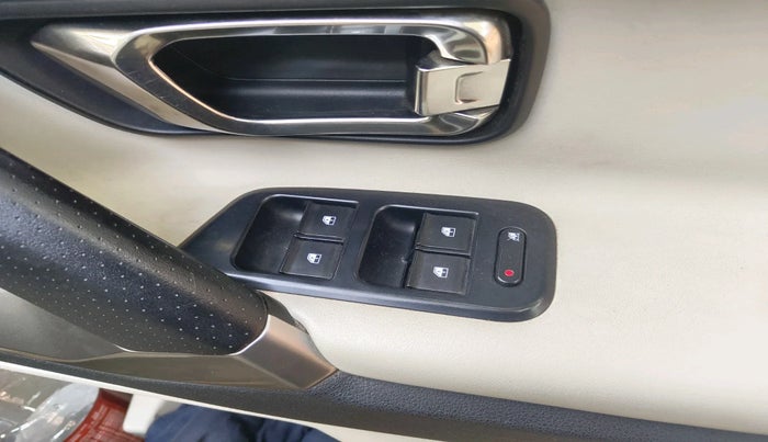 2022 Tata Safari XZ, Diesel, Manual, 1,66,300 km, interior