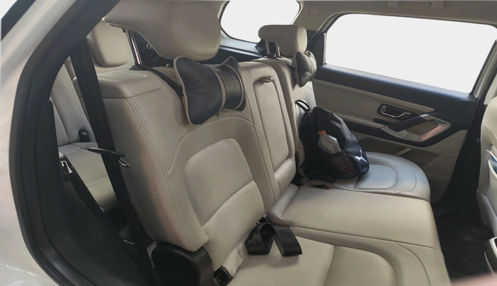 2022 Tata Safari XZ, Diesel, Manual, 1,66,300 km, interior