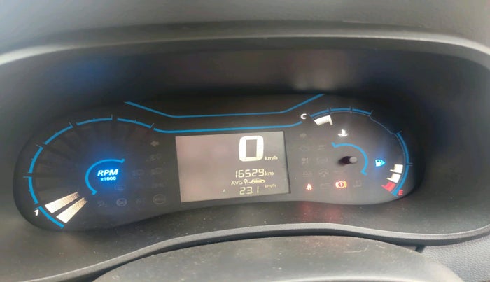 2021 Renault Kwid RXT 1.0 (O), Petrol, Manual, 16,529 km, interior