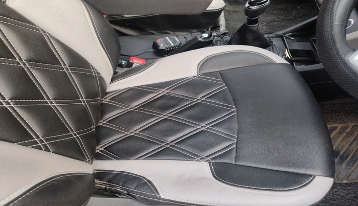 2024 Renault TRIBER RXZ, Petrol, Manual, 17,960 km, interior