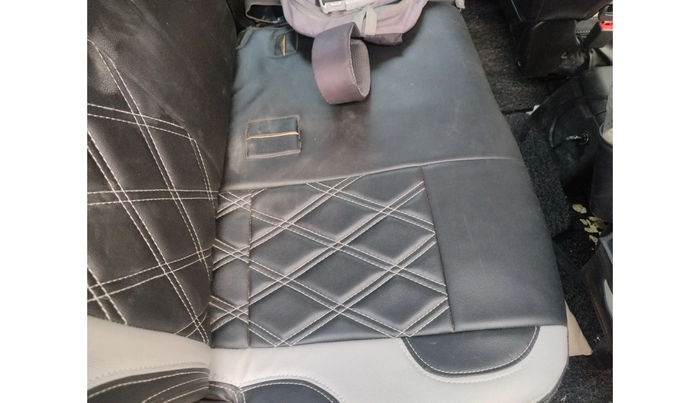 2024 Renault TRIBER RXZ, Petrol, Manual, 17,960 km, interior