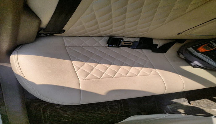 2013 Skoda Rapid ELEGANCE 1.6 TDI CR MT, Diesel, Manual, 2,01,655 km, interior