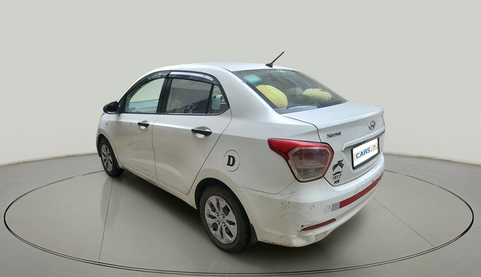 2016 Hyundai Xcent BASE 1.1, Diesel, Manual, 1,03,440 km, exterior