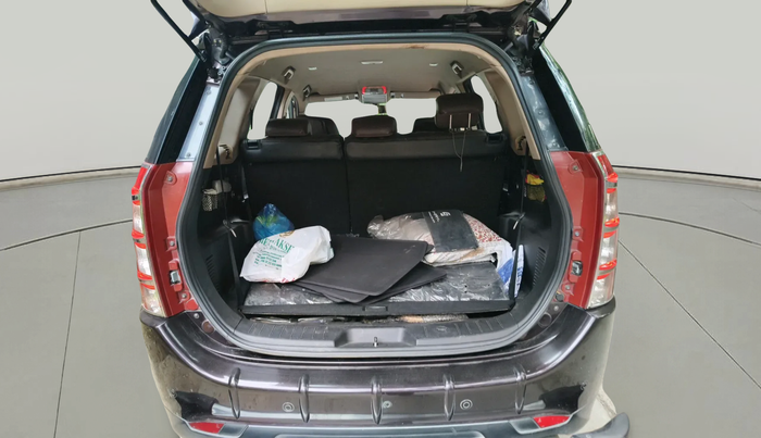 2013 Mahindra XUV500 W8, Diesel, Manual, 86,130 km, exterior