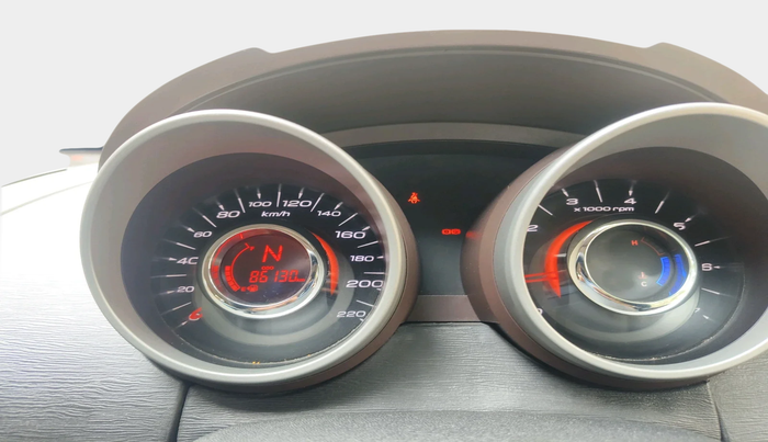 2013 Mahindra XUV500 W8, Diesel, Manual, 86,130 km, interior