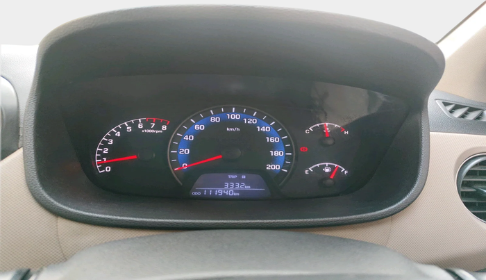 2014 Hyundai Xcent S (O) 1.2, Petrol, Manual, 1,11,940 km, interior