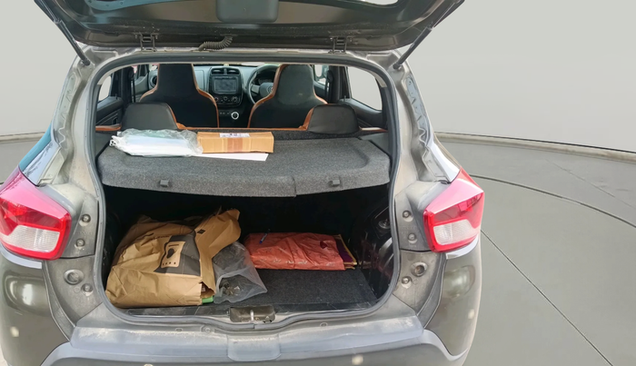 2017 Renault Kwid RXT 1.0 AMT (O), Petrol, Automatic, 88,843 km, exterior