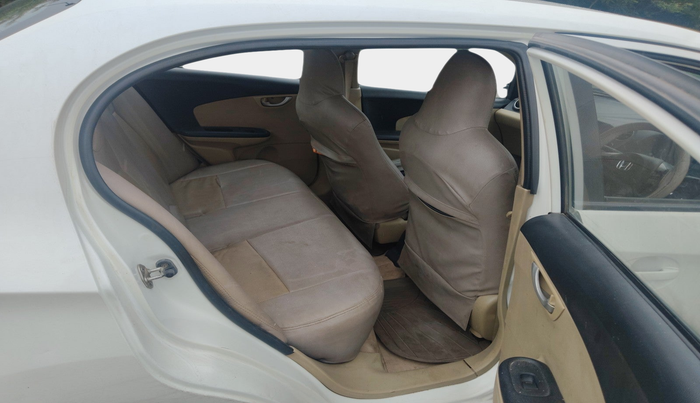 2015 Honda Amaze 1.5L I-DTEC VX, Diesel, Manual, 1,44,200 km, interior