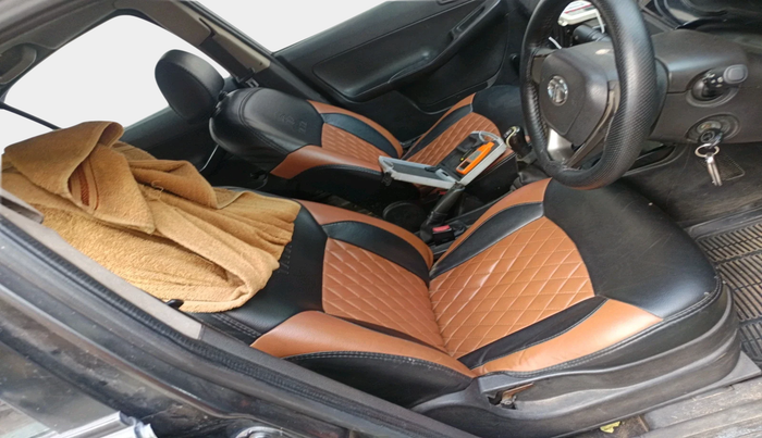 2017 Tata Bolt XE QUADRAJET, Diesel, Manual, 1,15,864 km, interior