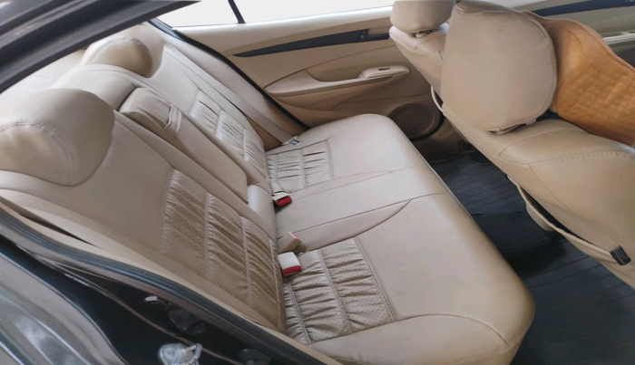 2013 Honda City 1.5L I-VTEC S MT, Petrol, Manual, 1,30,705 km, interior