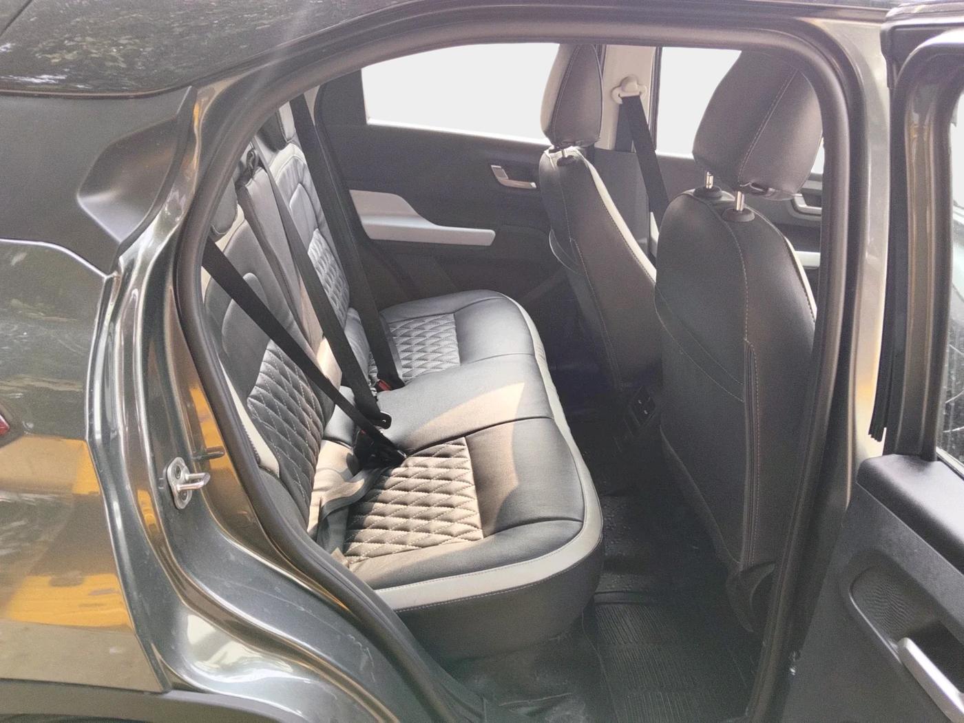 2025 Tata PUNCH Creative Plus, Petrol, Manual, 293 km, interior