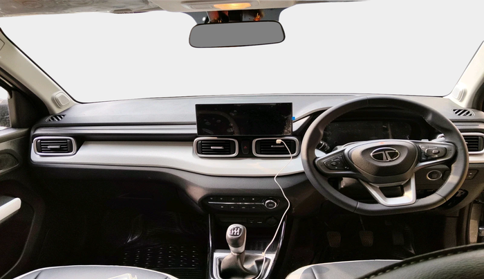 2025 Tata PUNCH Creative Plus, Petrol, Manual, 293 km, interior