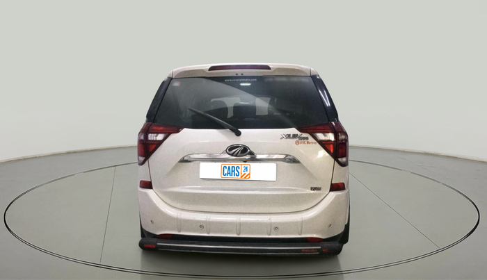 2019 Mahindra XUV500 W11, Diesel, Manual, 1,19,588 km, exterior