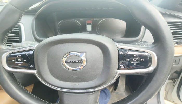 2015 Volvo XC 90 D5 Inscription, Diesel, Automatic, 1,43,159 km, interior