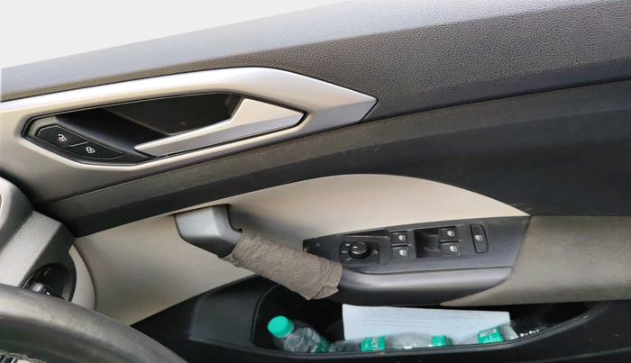 2021 Volkswagen TAIGUN HIGHLINE 1.0 TSI AT, Petrol, Automatic, 28,211 km, interior