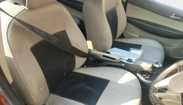 2013 Hyundai i20 SPORTZ 1.4 CRDI, Diesel, Manual, 80,334 km, interior