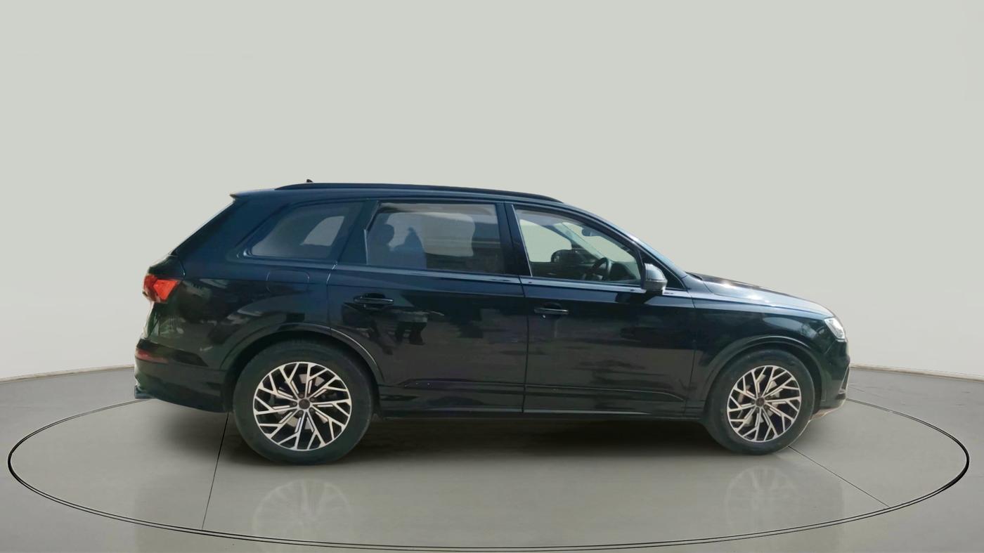 2023 Audi Q7 55 TFSI QUATTRO TECHNOLOGY, Petrol, Automatic, 15,983 km, exterior