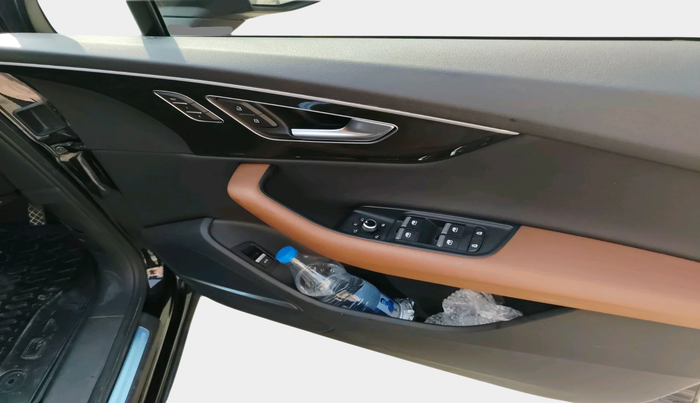 2023 Audi Q7 55 TFSI QUATTRO TECHNOLOGY, Petrol, Automatic, 15,983 km, interior