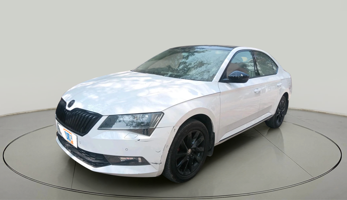 2017 Skoda Superb L&K 1.8 TSI AT, Petrol, Automatic, 67,246 km, exterior